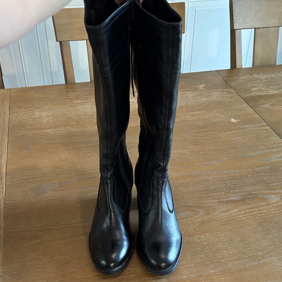 Elegant Black Leather Knee-High Heeled Boots ❣️ - Picture 6 of 8